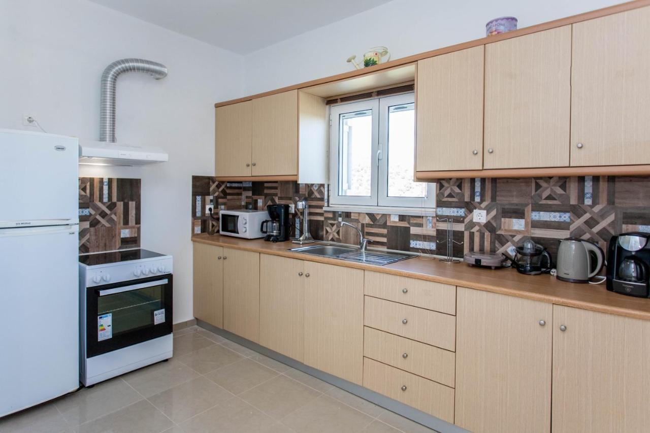 Hillside Seaview Apartment Stalos Exterior photo